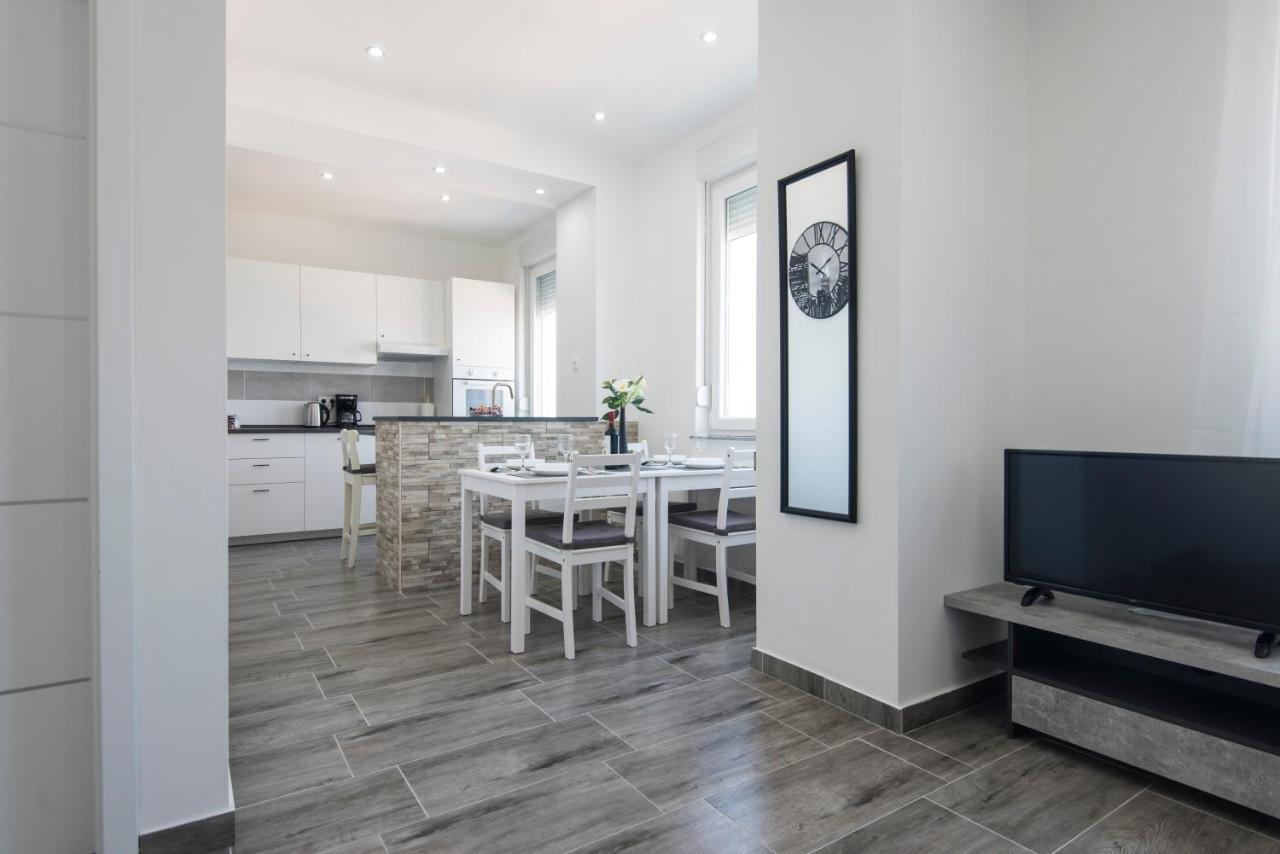 Pleasure Sea View Apartment 扎达尔 外观 照片