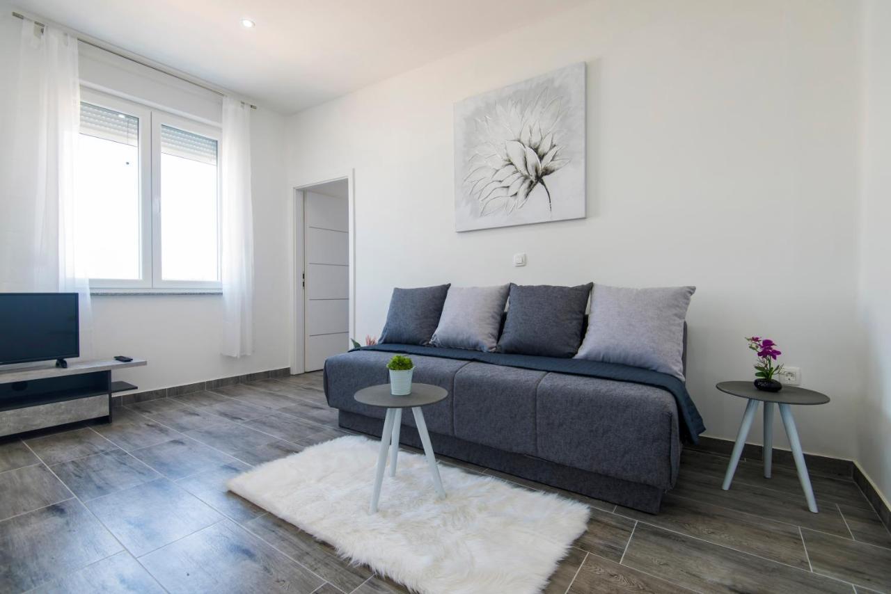 Pleasure Sea View Apartment 扎达尔 外观 照片